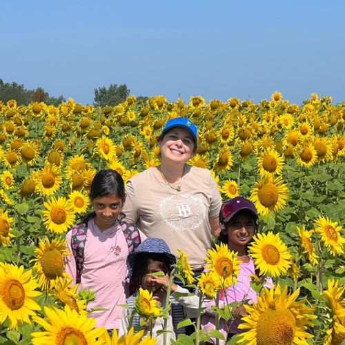 Sunflower-Field-Trip--Summer-Camp--Toronto--(1)